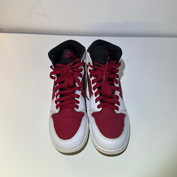 Jordan 1 Carmine (2014) GS - Picture 2 of 3